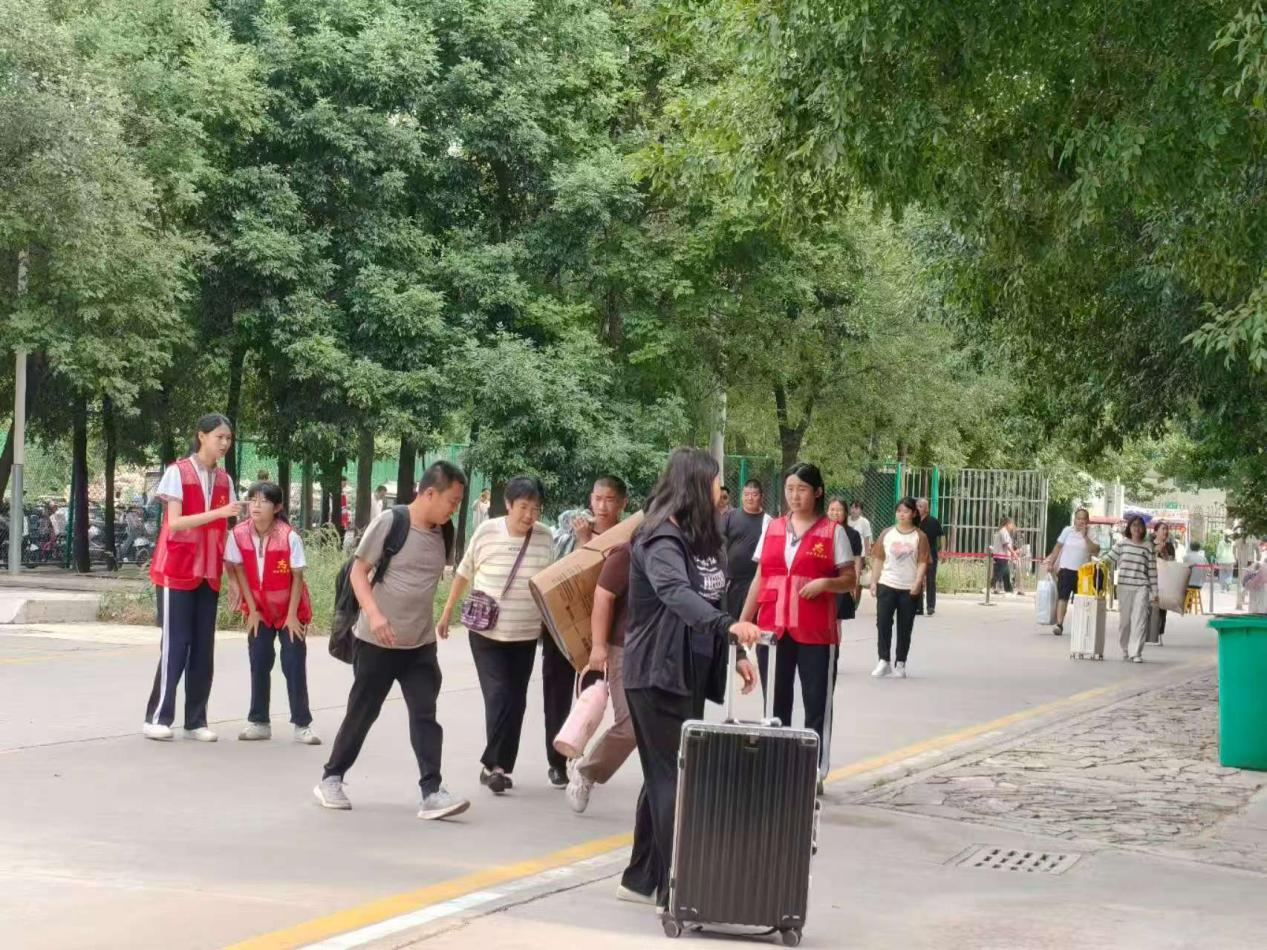 冀州职教中心迎新啦——多元护航 开启新生逐梦之旅(图3) 微信图片_2026-01-26_083018_724.png