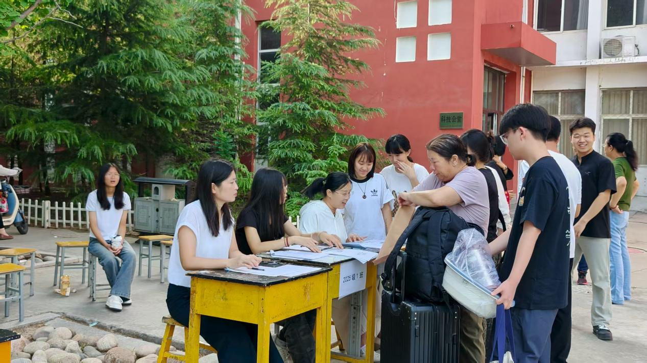 冀州职教中心迎新啦——多元护航 开启新生逐梦之旅(图8) 微信图片_2026-01-26_083038_164.png