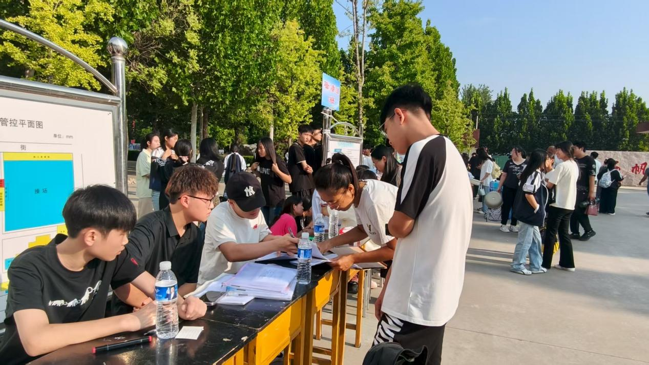 冀州职教中心迎新啦——多元护航 开启新生逐梦之旅(图9) 微信图片_2026-01-26_083042_364.png