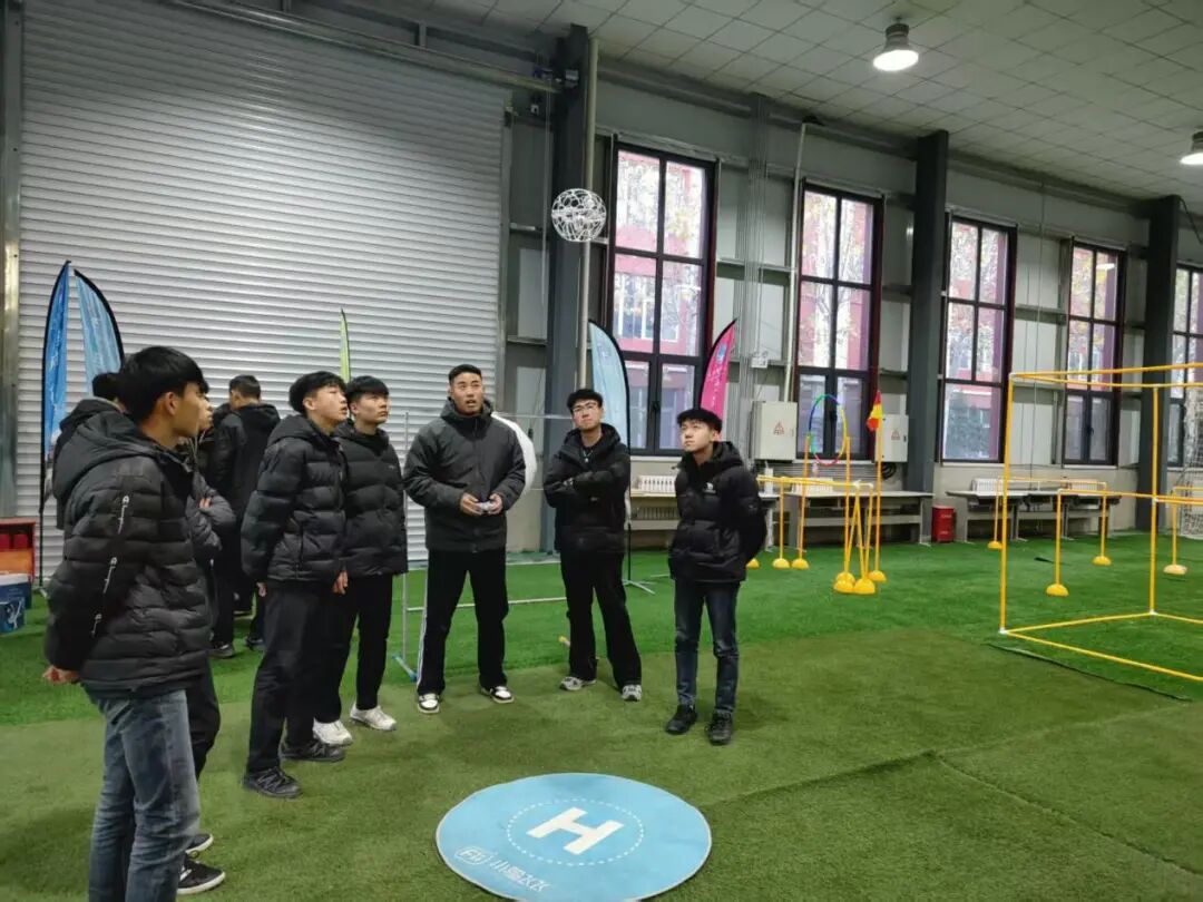 社团助力学生发展 科技赋能专业成长——冀州职教中心无人机足球社团成立(图5) 微信图片_2026-01-26_084412_943.jpg