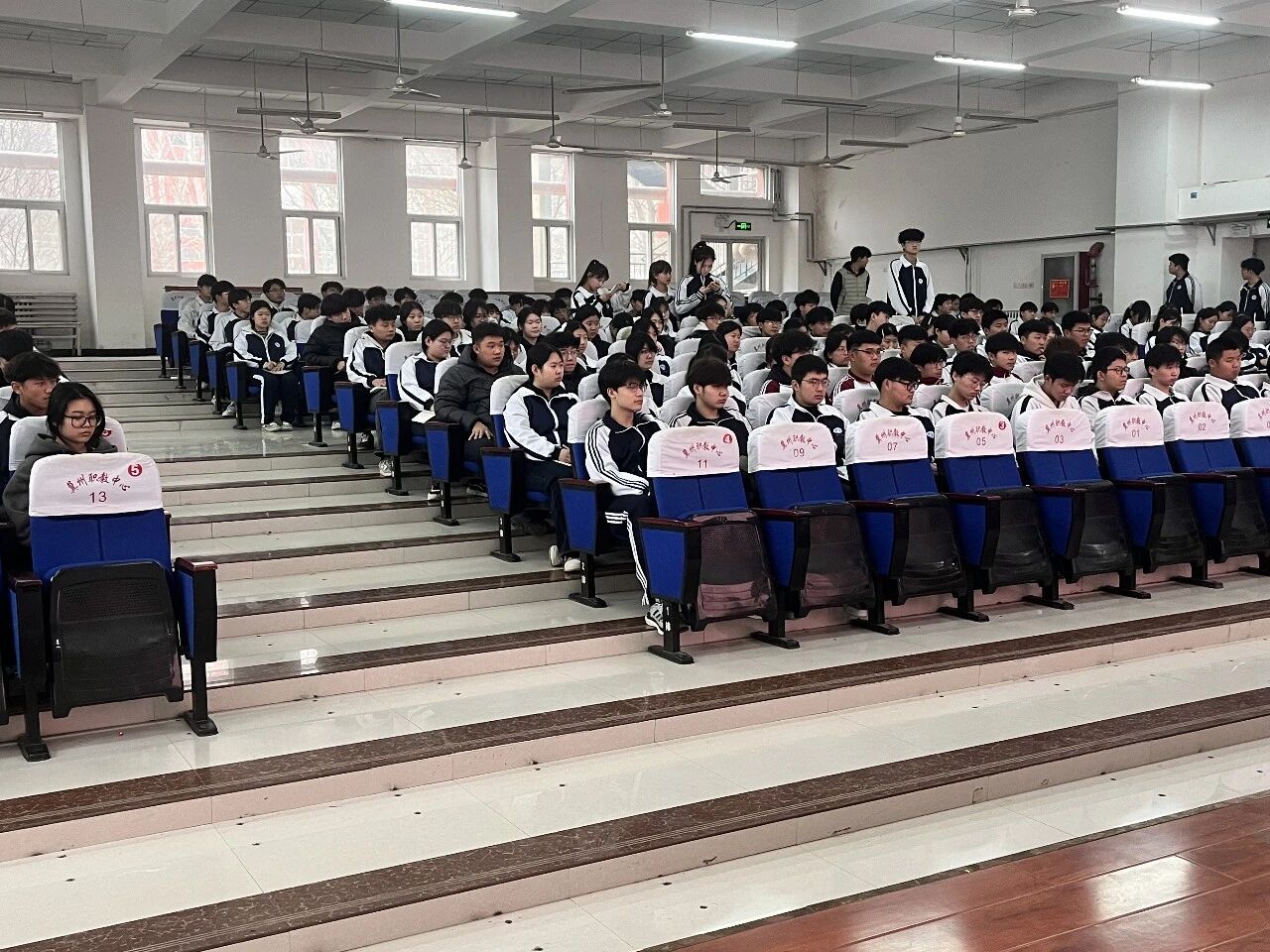 冀州职教中心召开 学生会、团委会责任与纪律专题会(图3) 微信图片_2026-03-30_090443_011.jpg