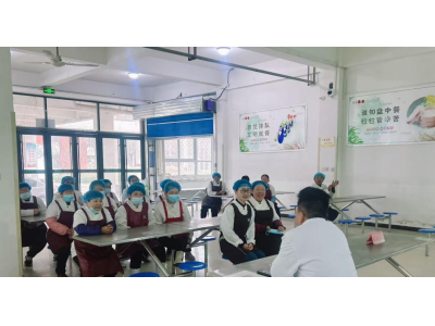 冀州职教中心食堂全力备战开学季  筑牢食